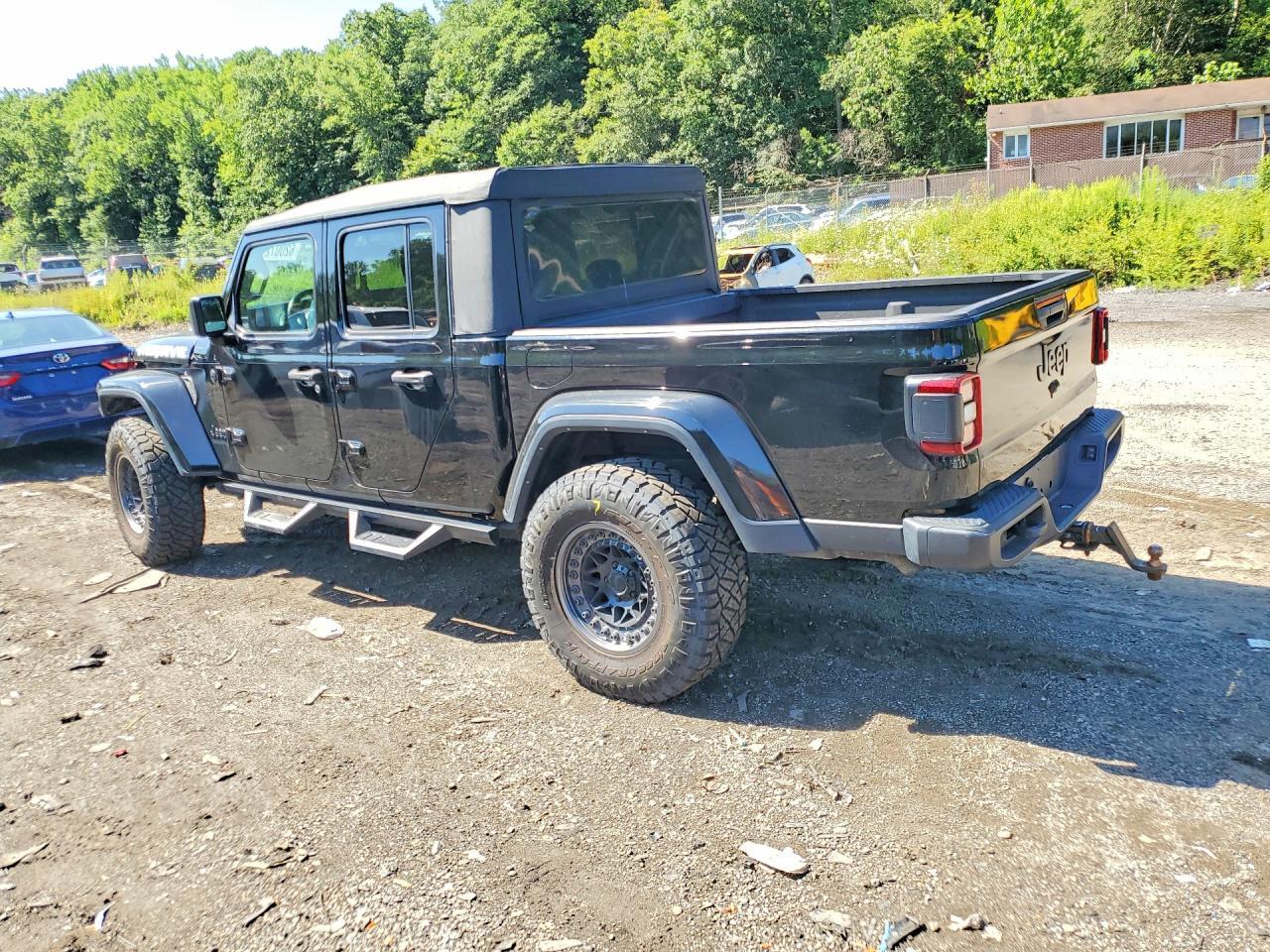 2022 Jeep Gladiator Sport - Фото 2