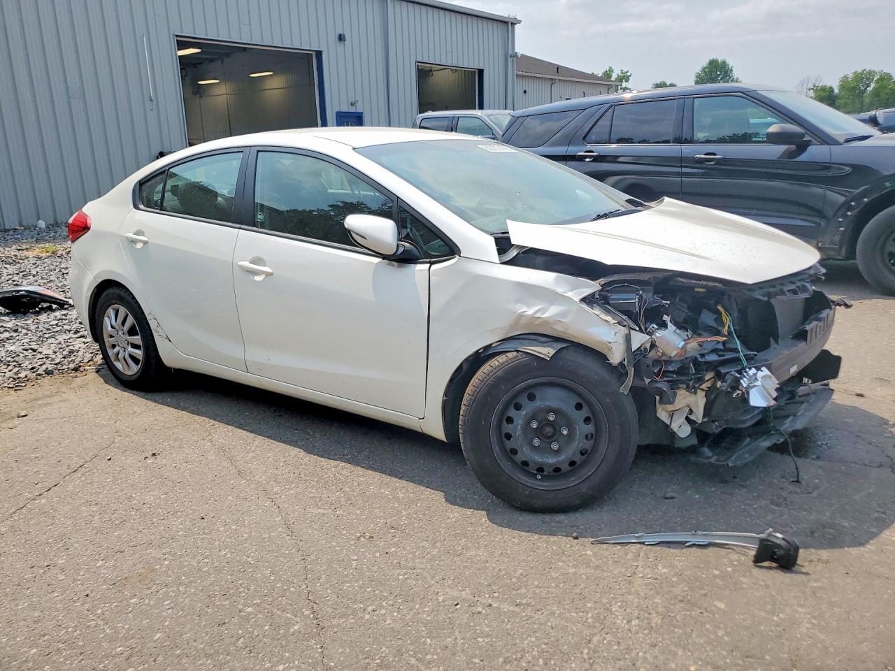 2016 Kia Forte Lx - Image 4