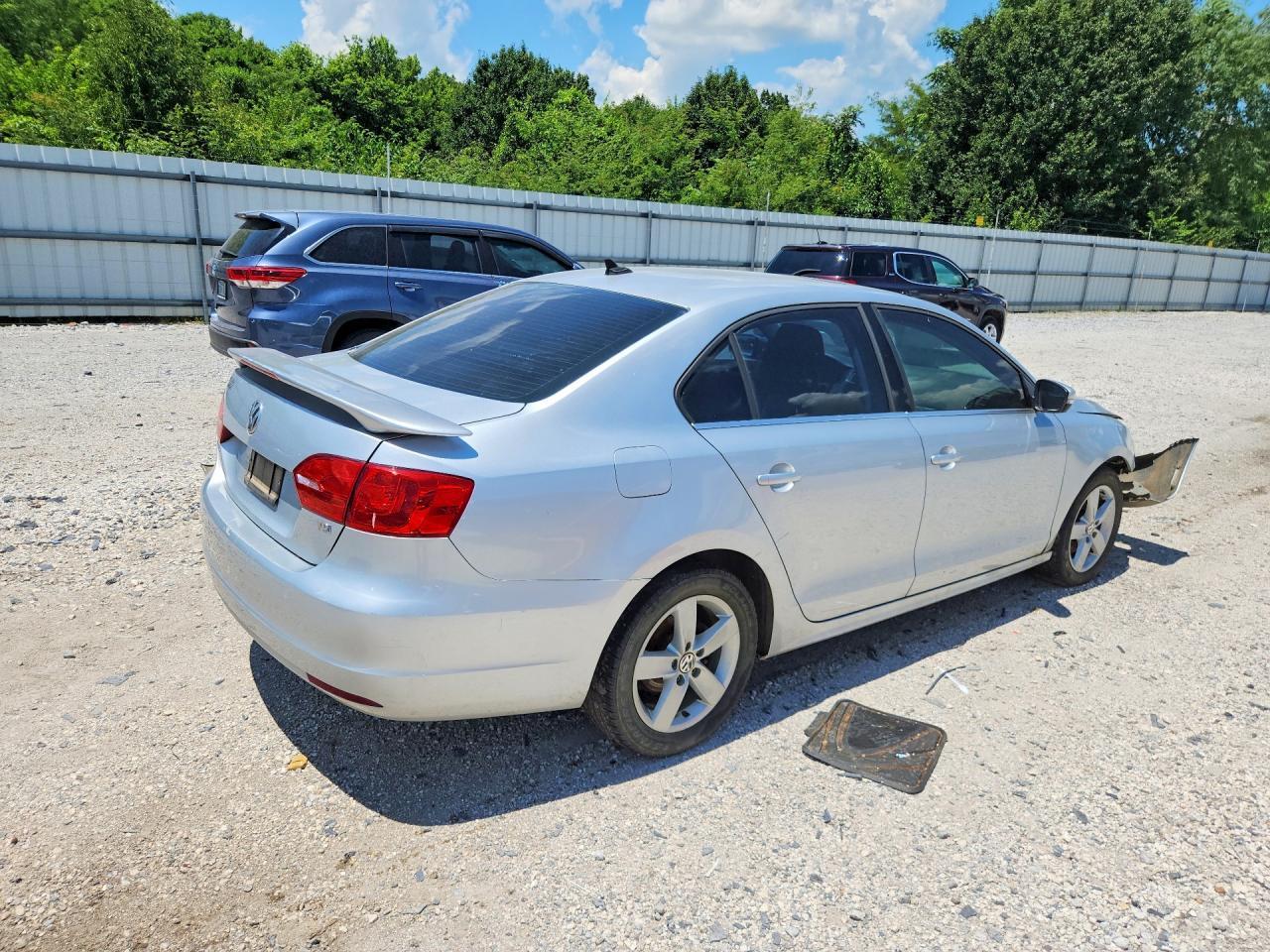 2013 Volkswagen Jetta Tdi - Фото 3