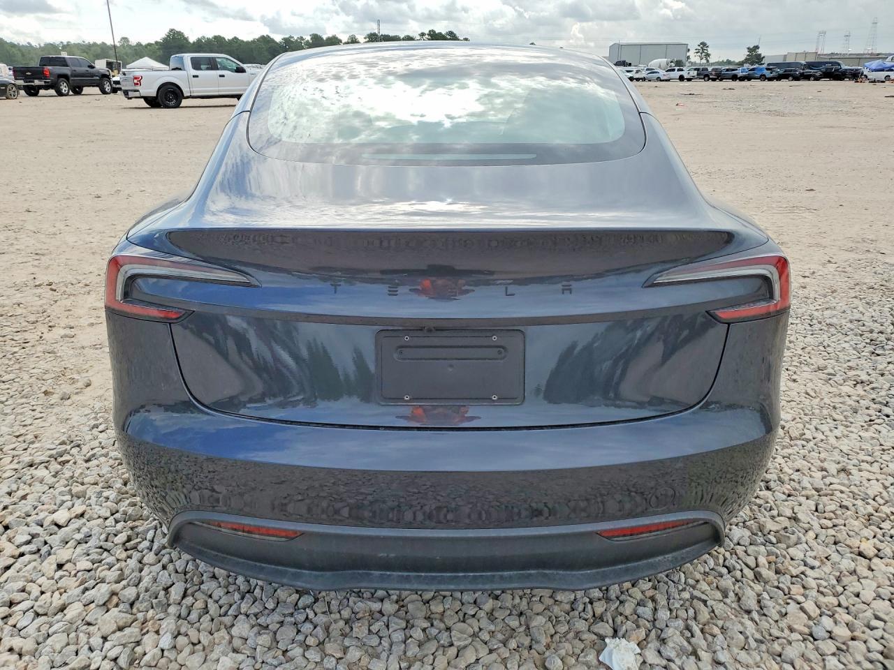 2026 Tesla Model 3 - Image 6
