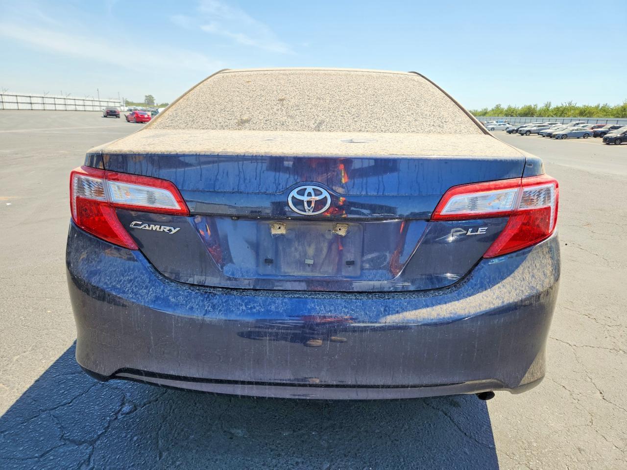2014 Toyota Camry Le - Фото 6