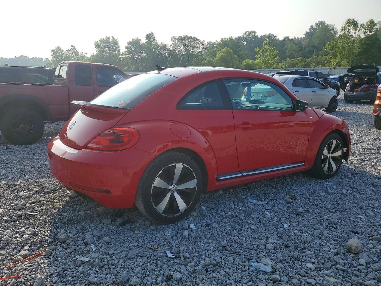 2015 Volkswagen Beetle R-Line - Фото 3