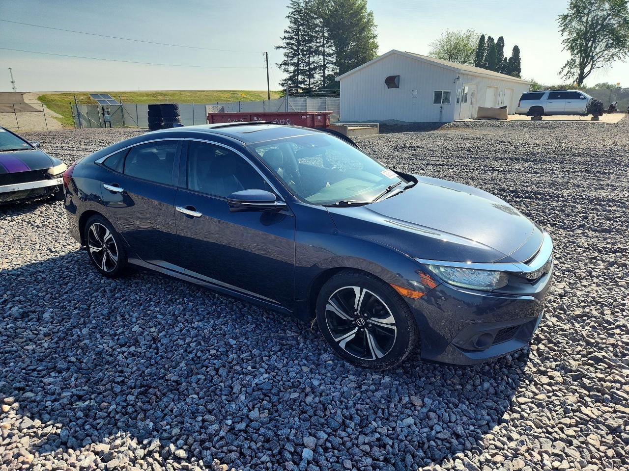 2016 Honda Civic Touring - Фото 4