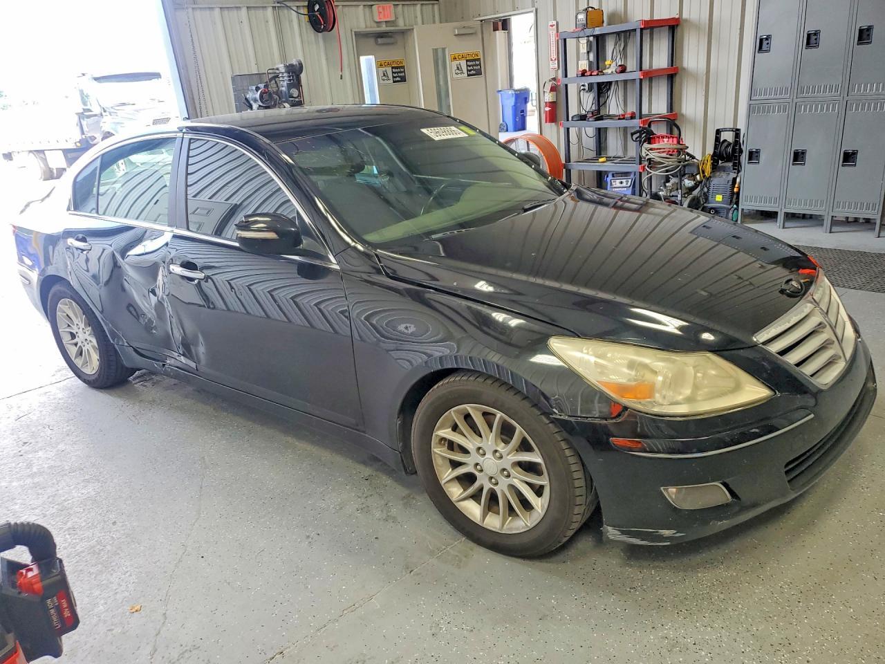 2009 Hyundai Genesis 3.8L - Image 4