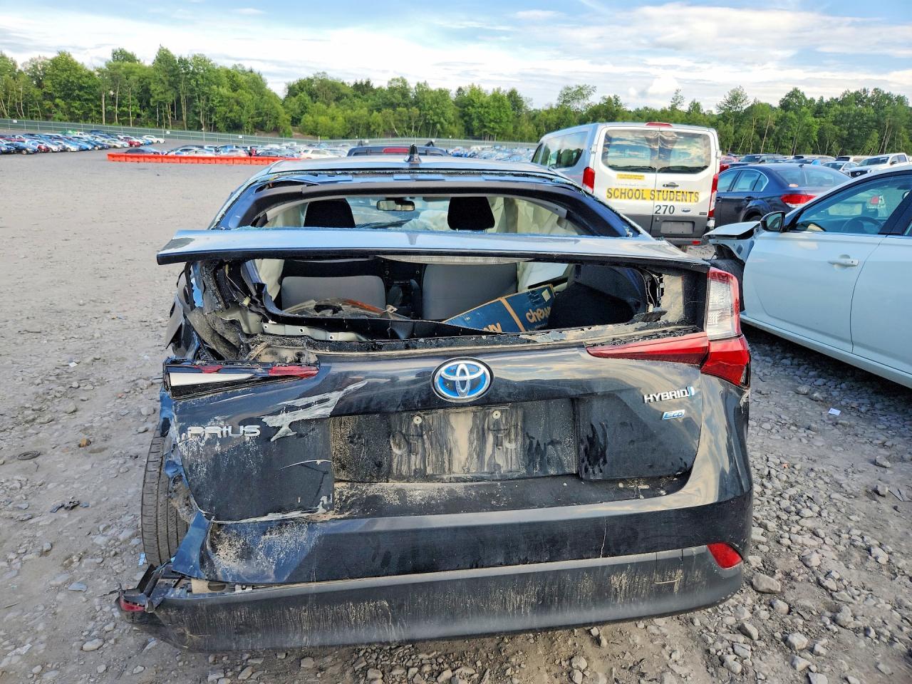 2020 Toyota Prius L Eco - Фото 6