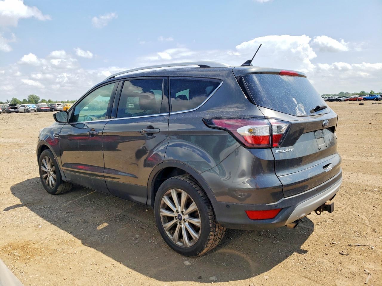 2018 Ford Escape Titanium - Фото 2