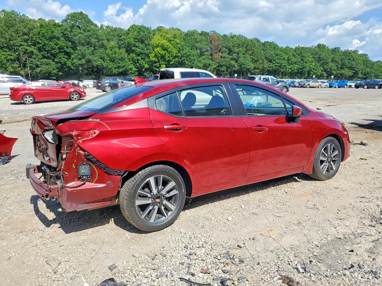 2020 Nissan Versa Sv - Image 3