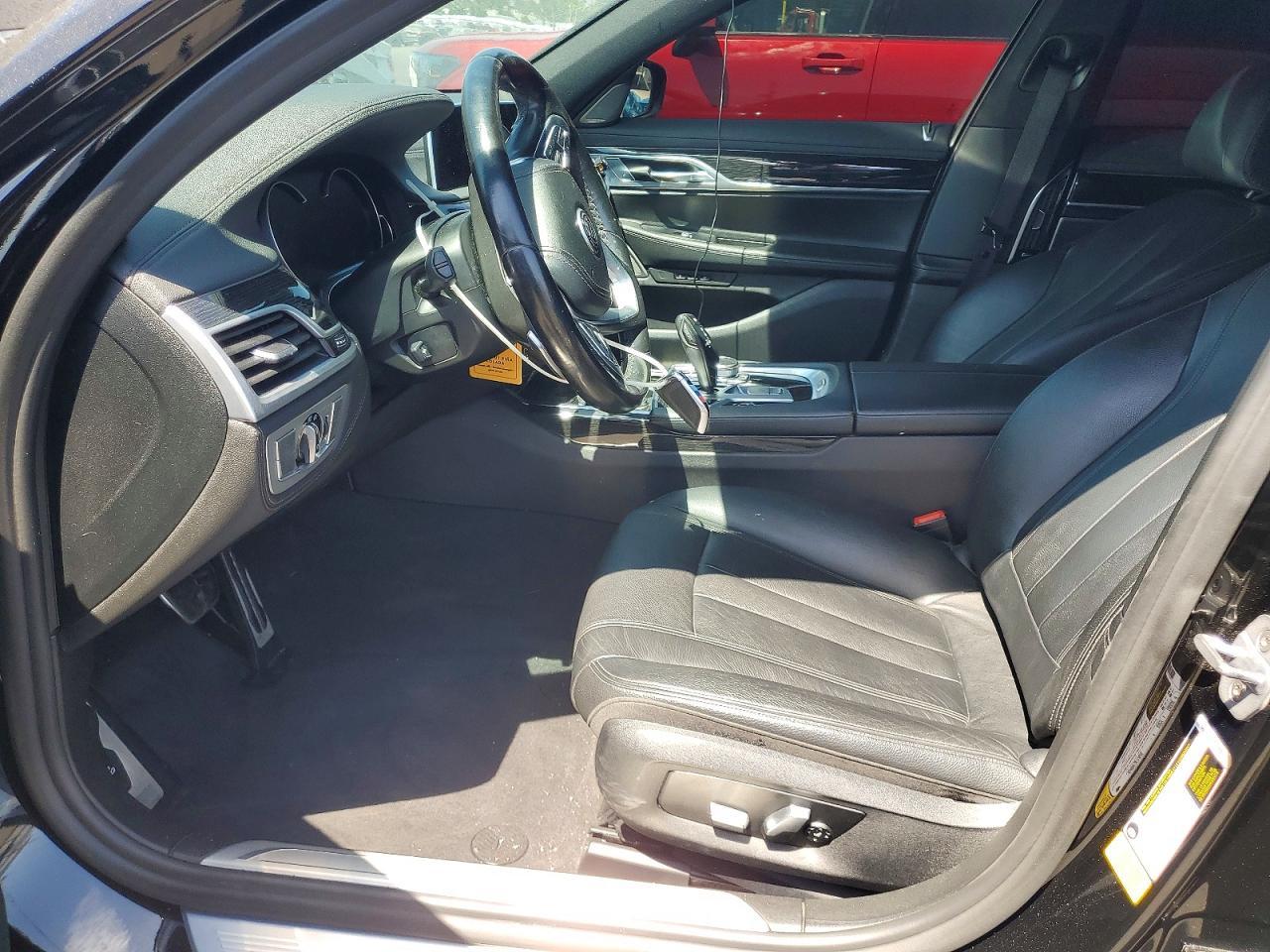 2019 BMW 740 I - Фото 7