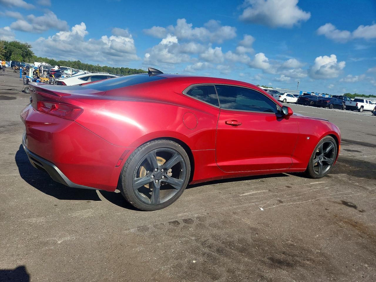 2017 Chevrolet Camaro Ls - Фото 3