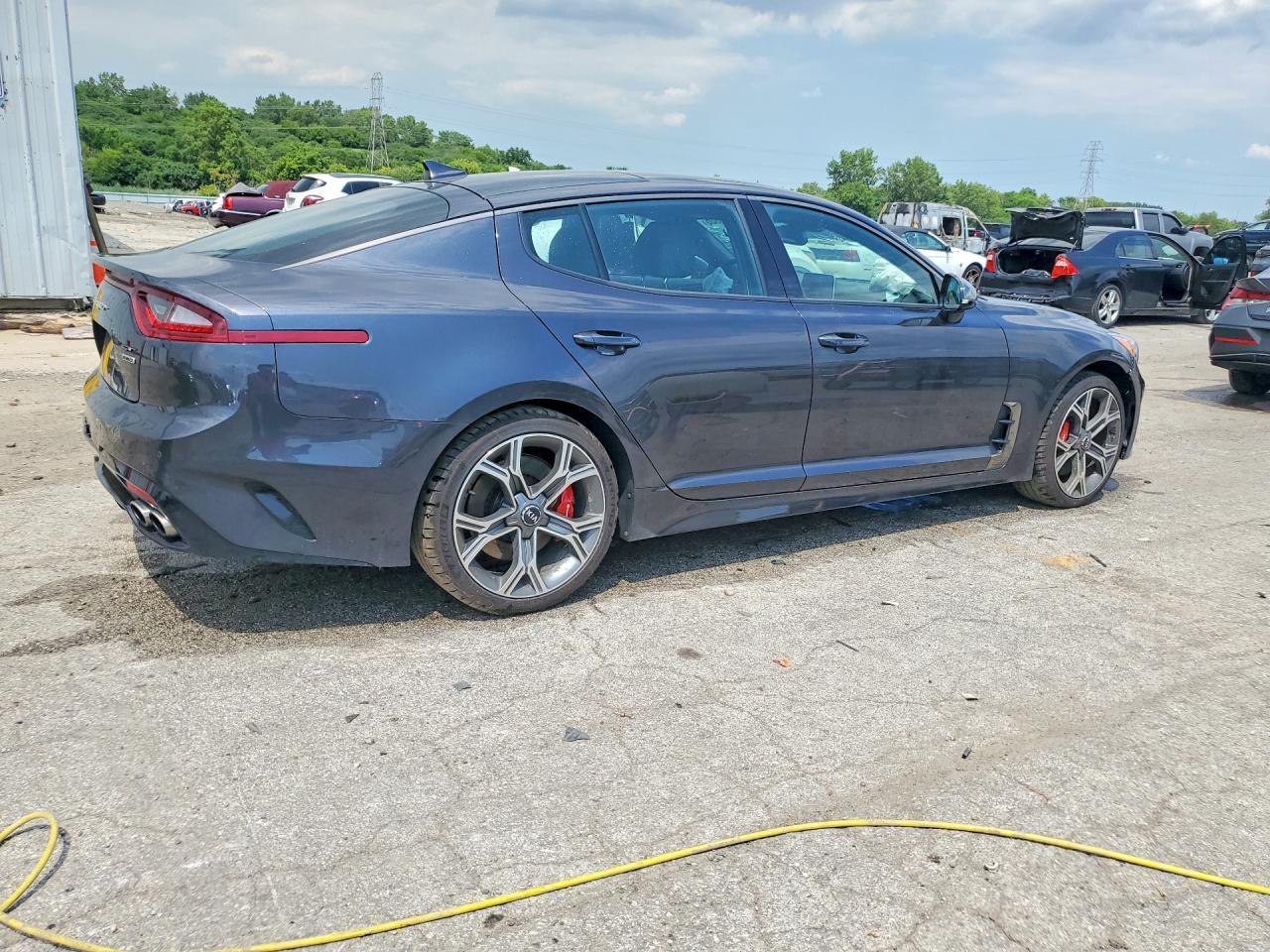 2020 Kia Stinger Gt1 - Фото 3