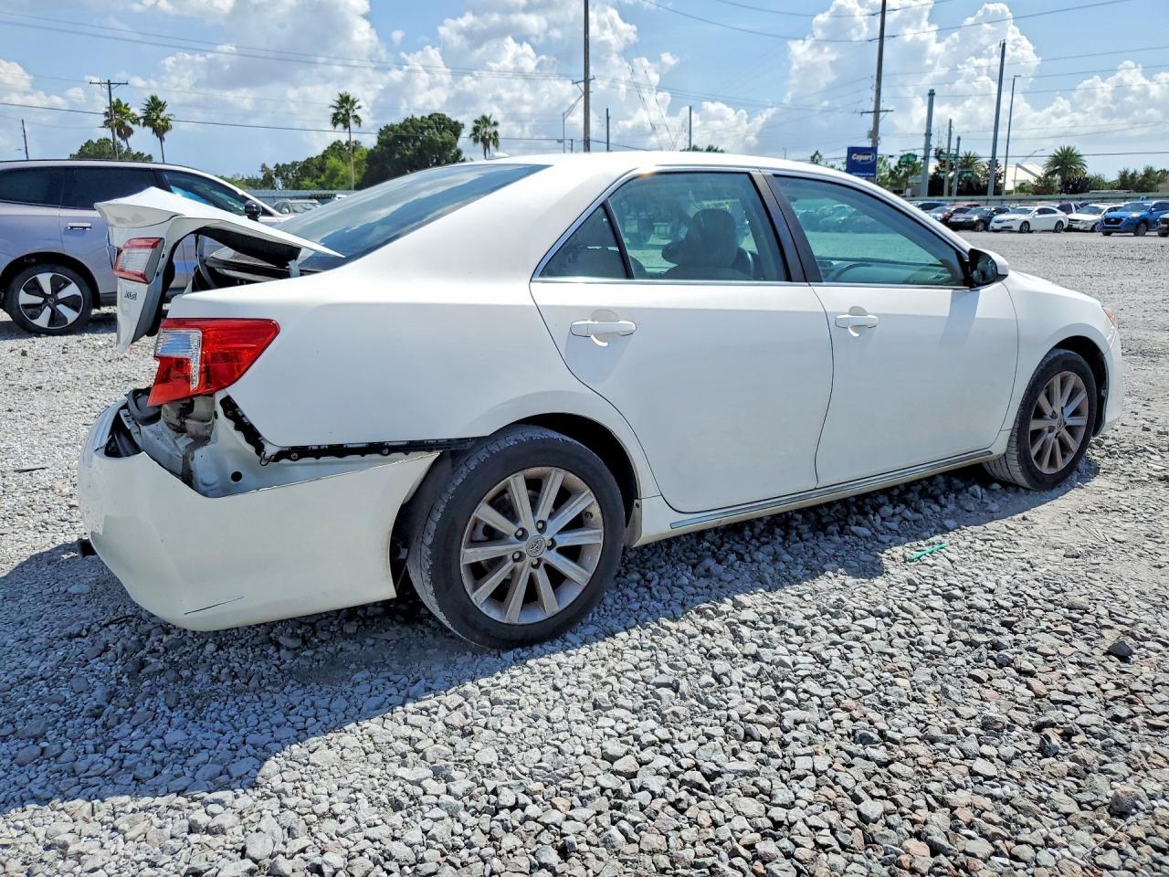 2012 Toyota Camry Xle - Фото 3