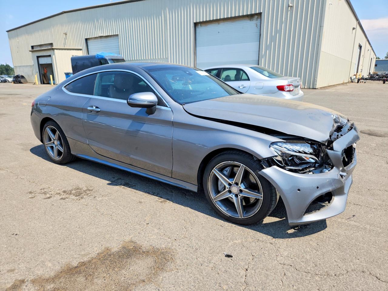 2017 Mercedes-Benz C 300 - Фото 4