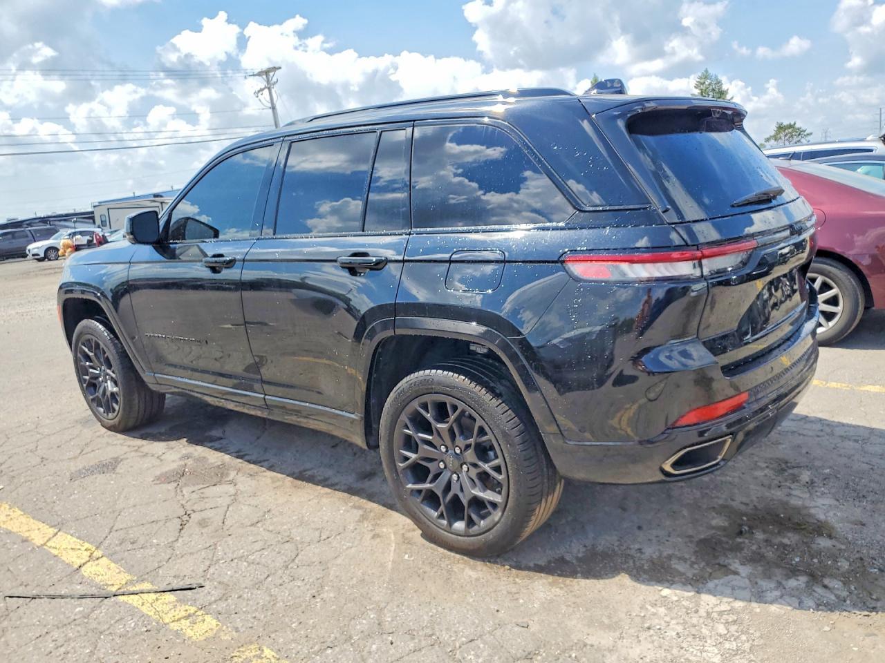 2025 Jeep Grand Cherokee Summit - Фото 2