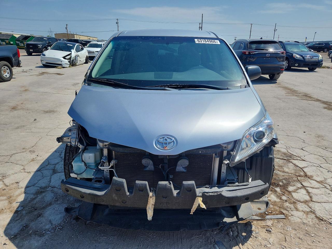 2013 Toyota Sienna L 7-Passenger - Image 5