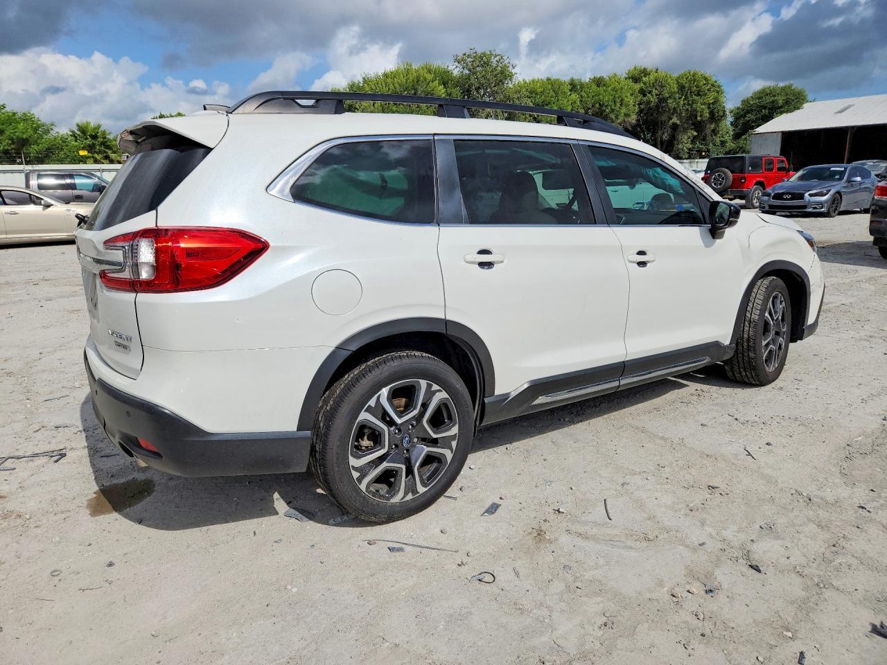 2024 Subaru Ascent - Image 3