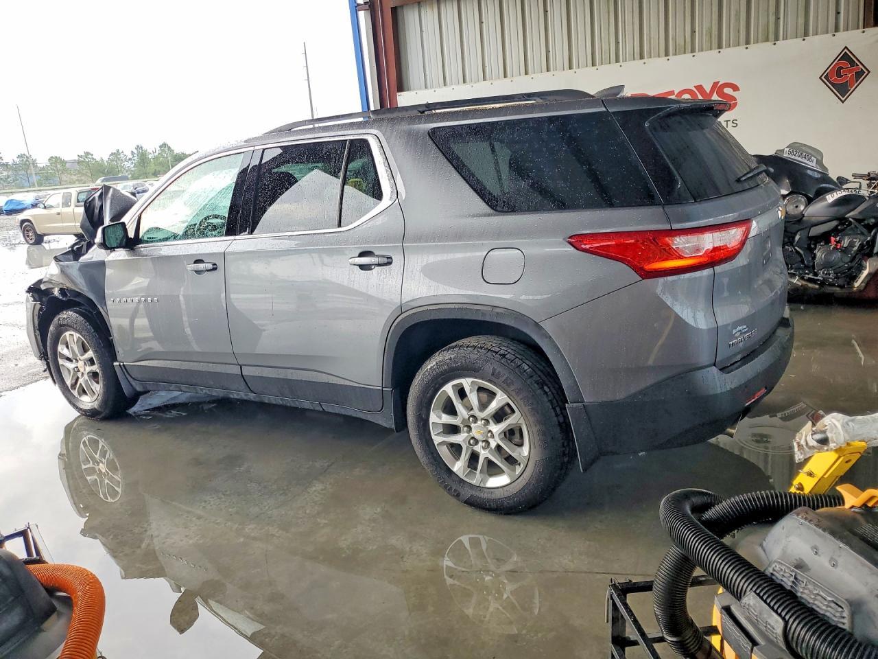 2020 Chevrolet Traverse Lt - Фото 2