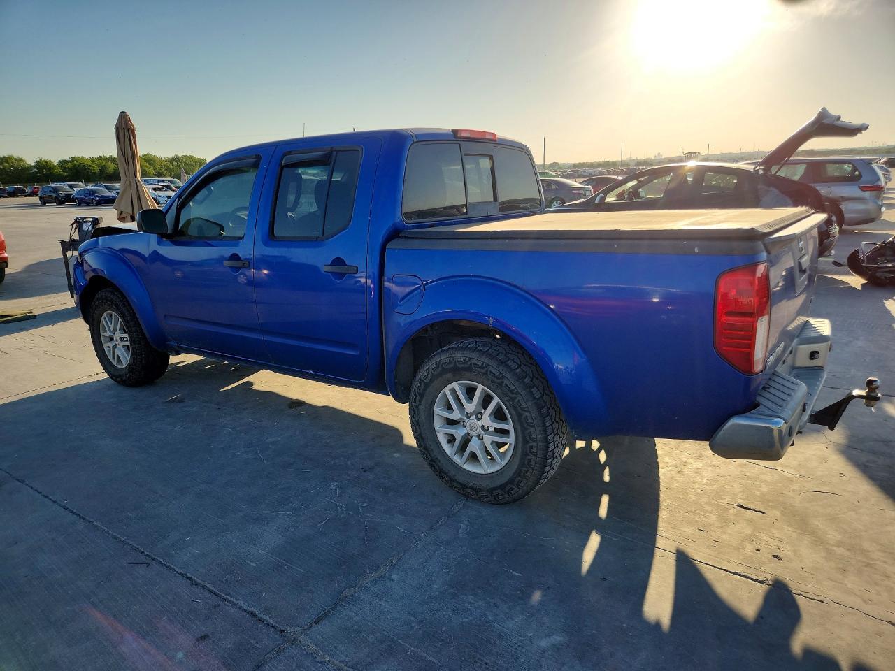 2015 Nissan Frontier S - Фото 2