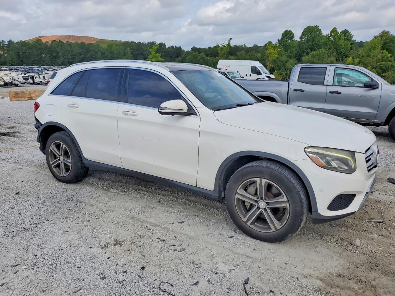 2017 Mercedes-Benz Glc 300 - Фото 4