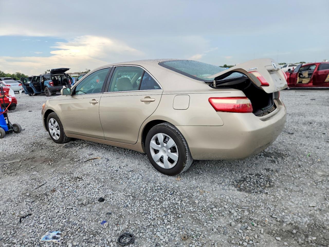 2009 Toyota Camry Base - Image 2