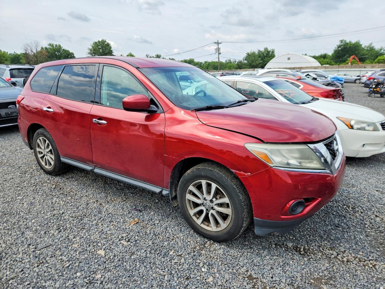 2014 Nissan Pathfinder S - Image 4