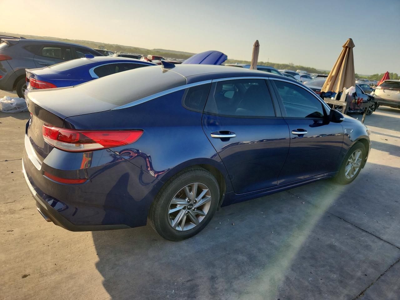 2019 Kia Optima Lx - Фото 3