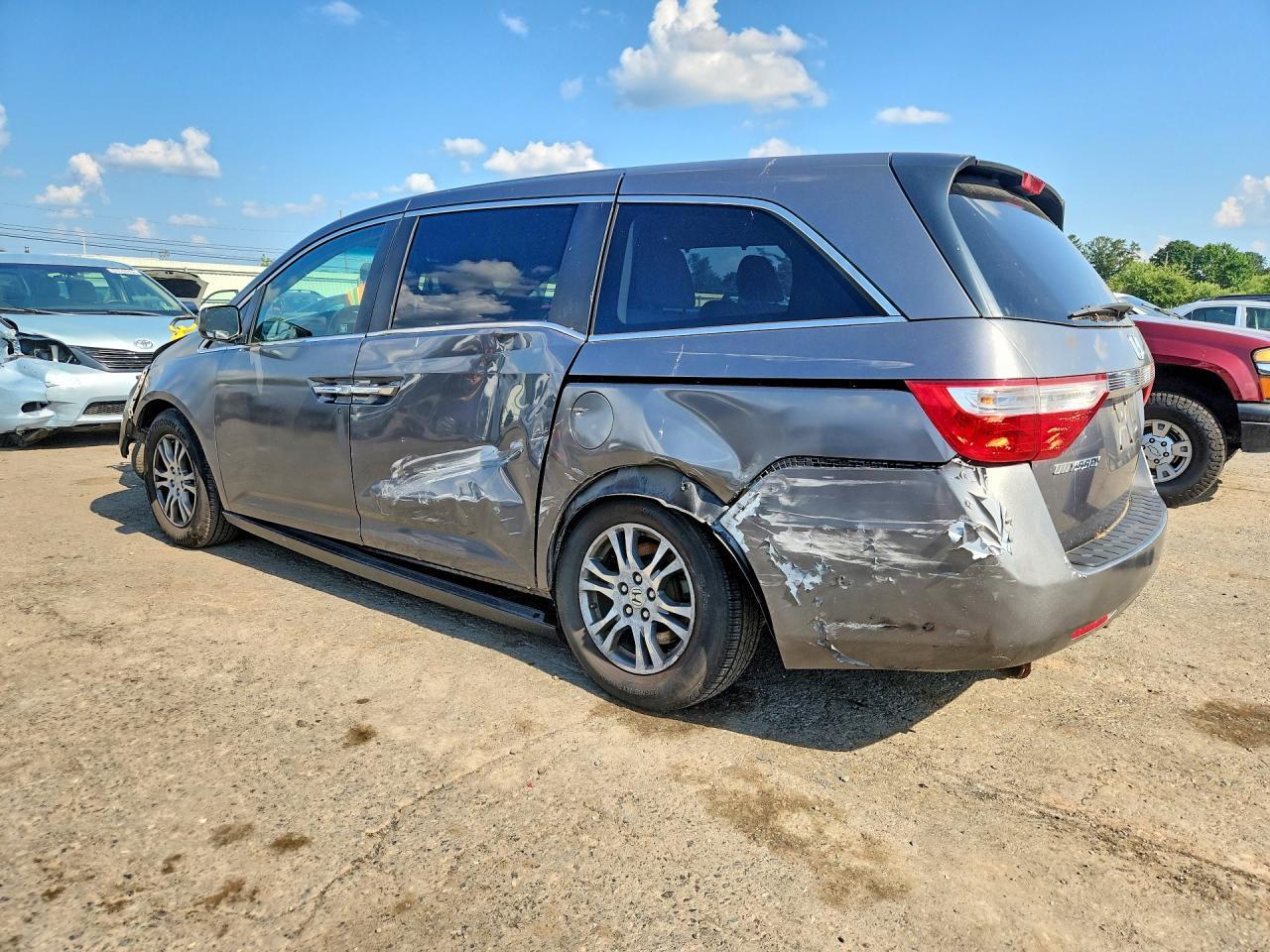 2011 Honda Odyssey Ex - Фото 2