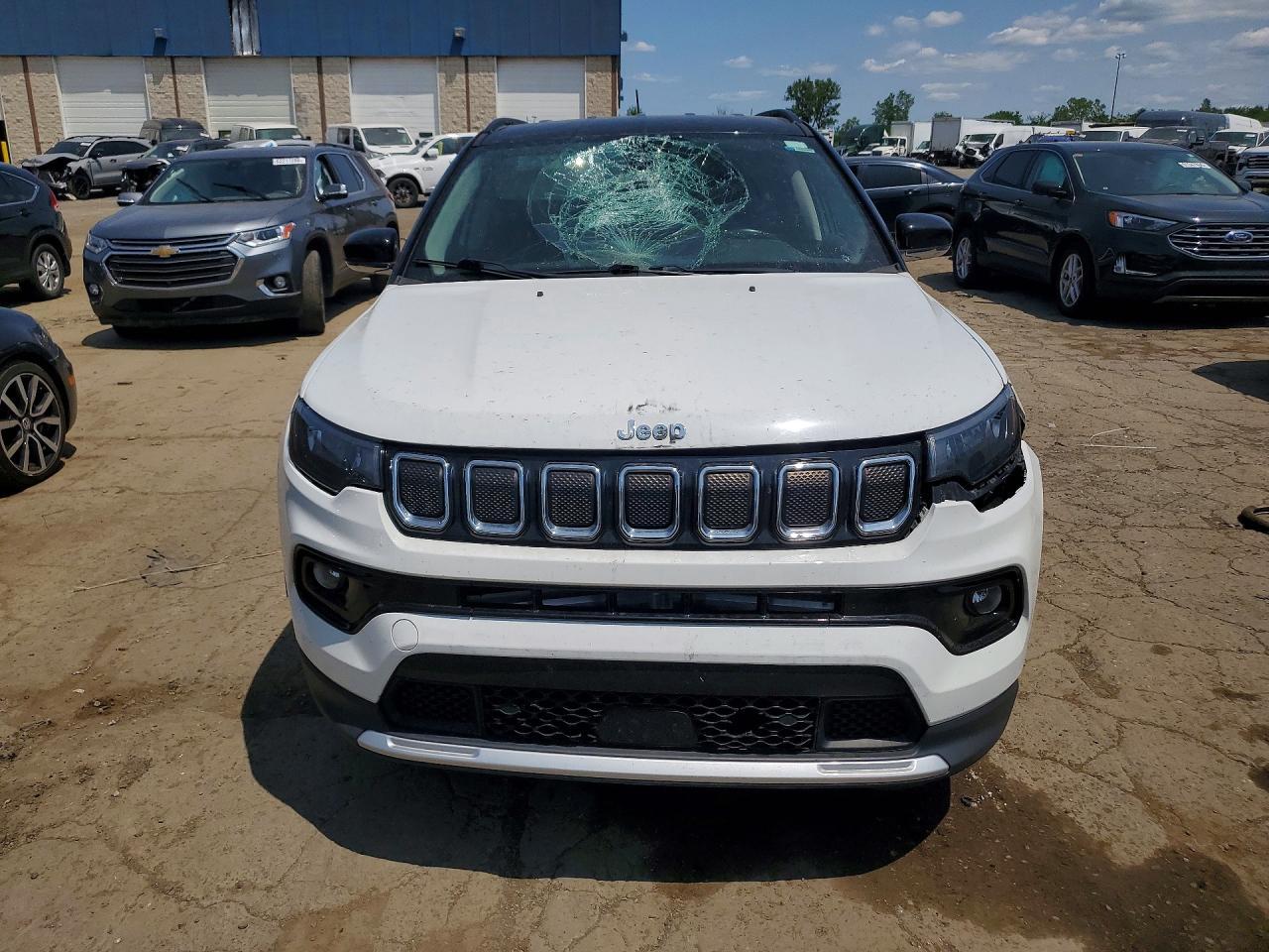2022 Jeep Compass Limited - Image 5