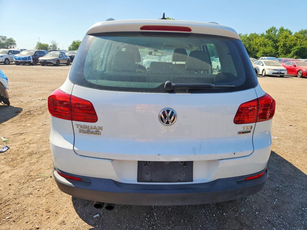 2017 Volkswagen Tiguan S - Image 6