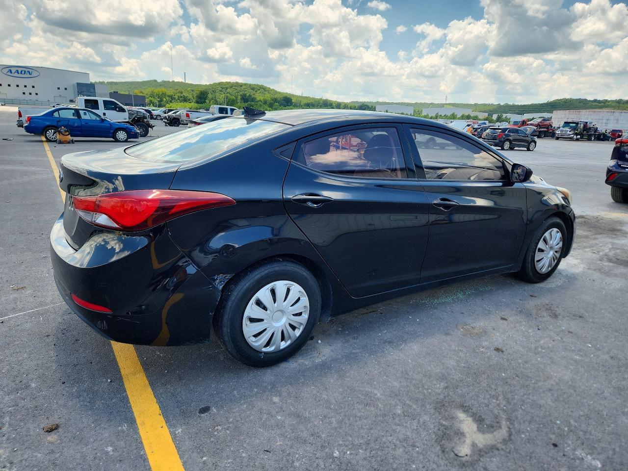 2016 Hyundai Elantra Se - Фото 3