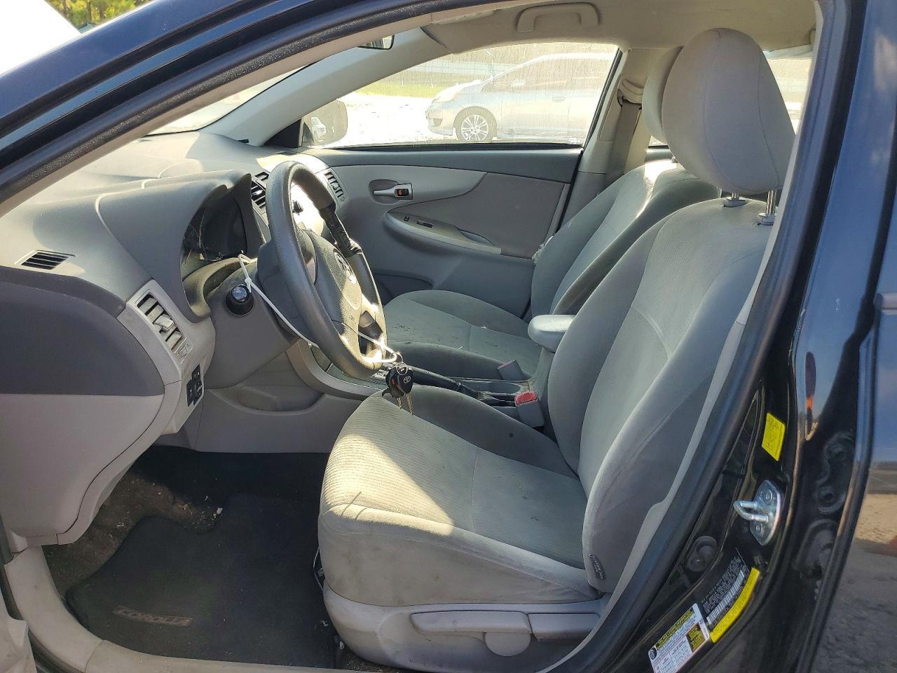 2010 Toyota Corolla Le - Image 7