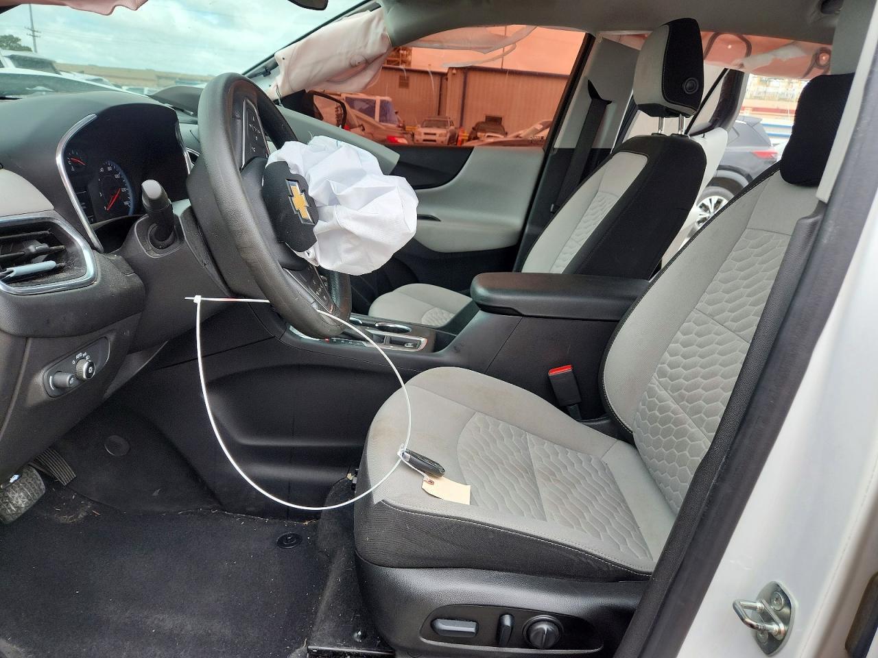 2021 Chevrolet Equinox Ls - Image 7