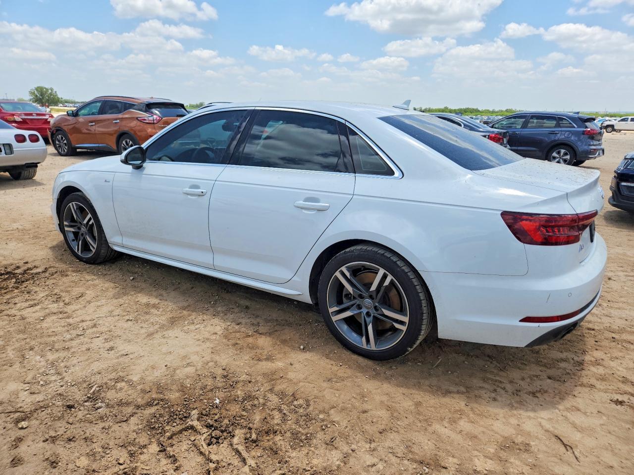 2018 Audi A4 Premium Plus - Фото 2