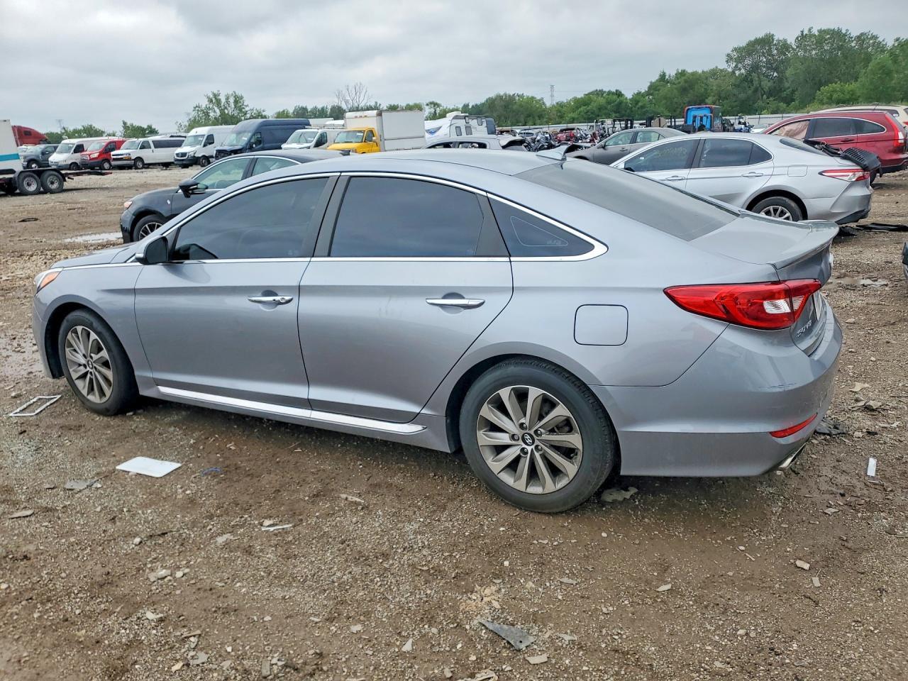 2015 Hyundai Sonata Sport - Фото 2