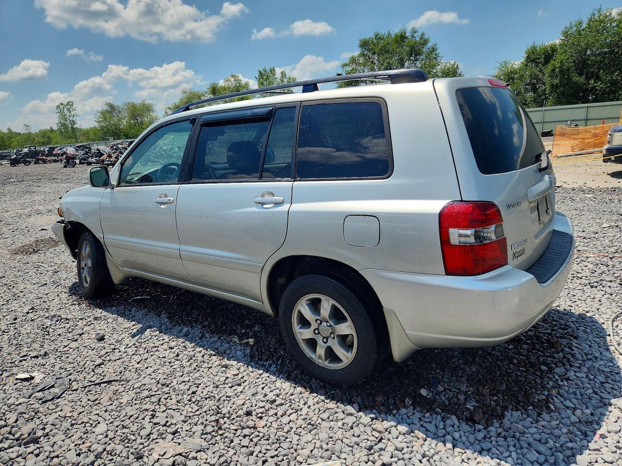 2005 Toyota Highlander Limited - Image 2