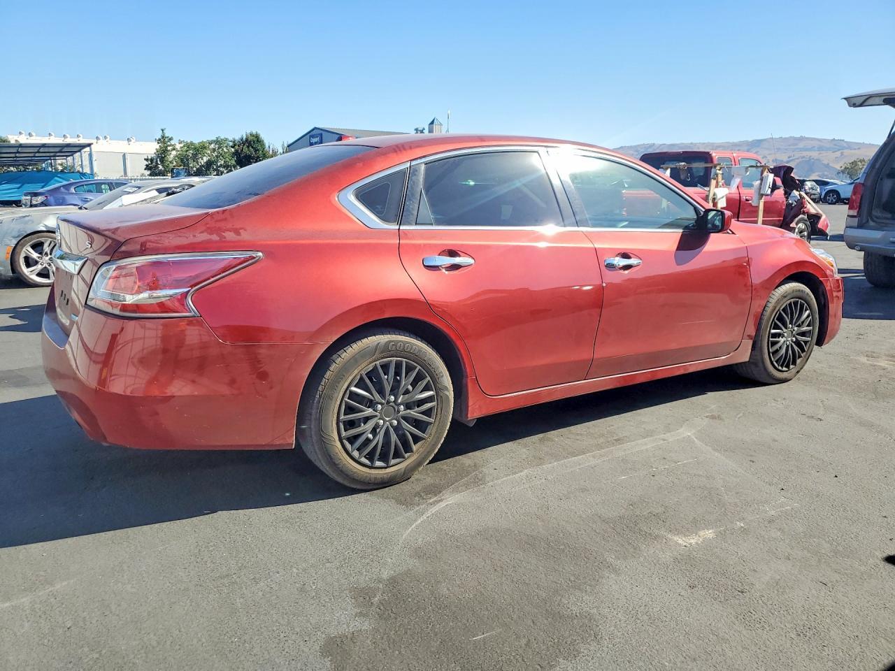 2014 Nissan Altima 2.5 S - Image 3