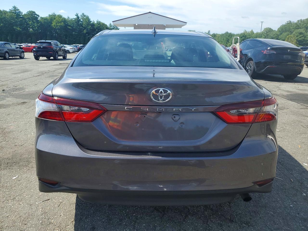 2023 Toyota Camry Le - Фото 6