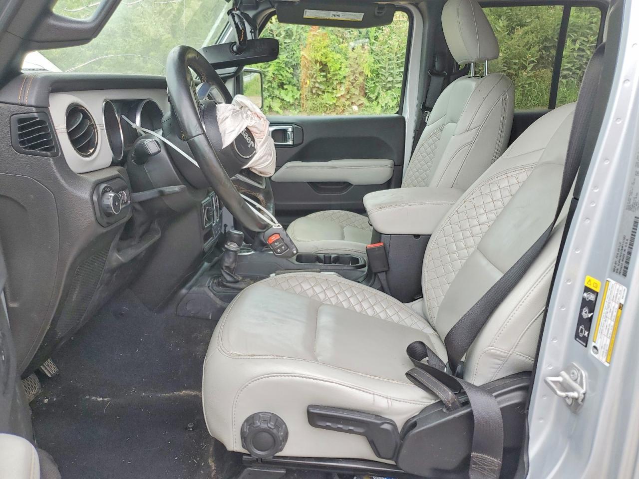 2022 Jeep Wrangler Unlimited Sahara - Image 7