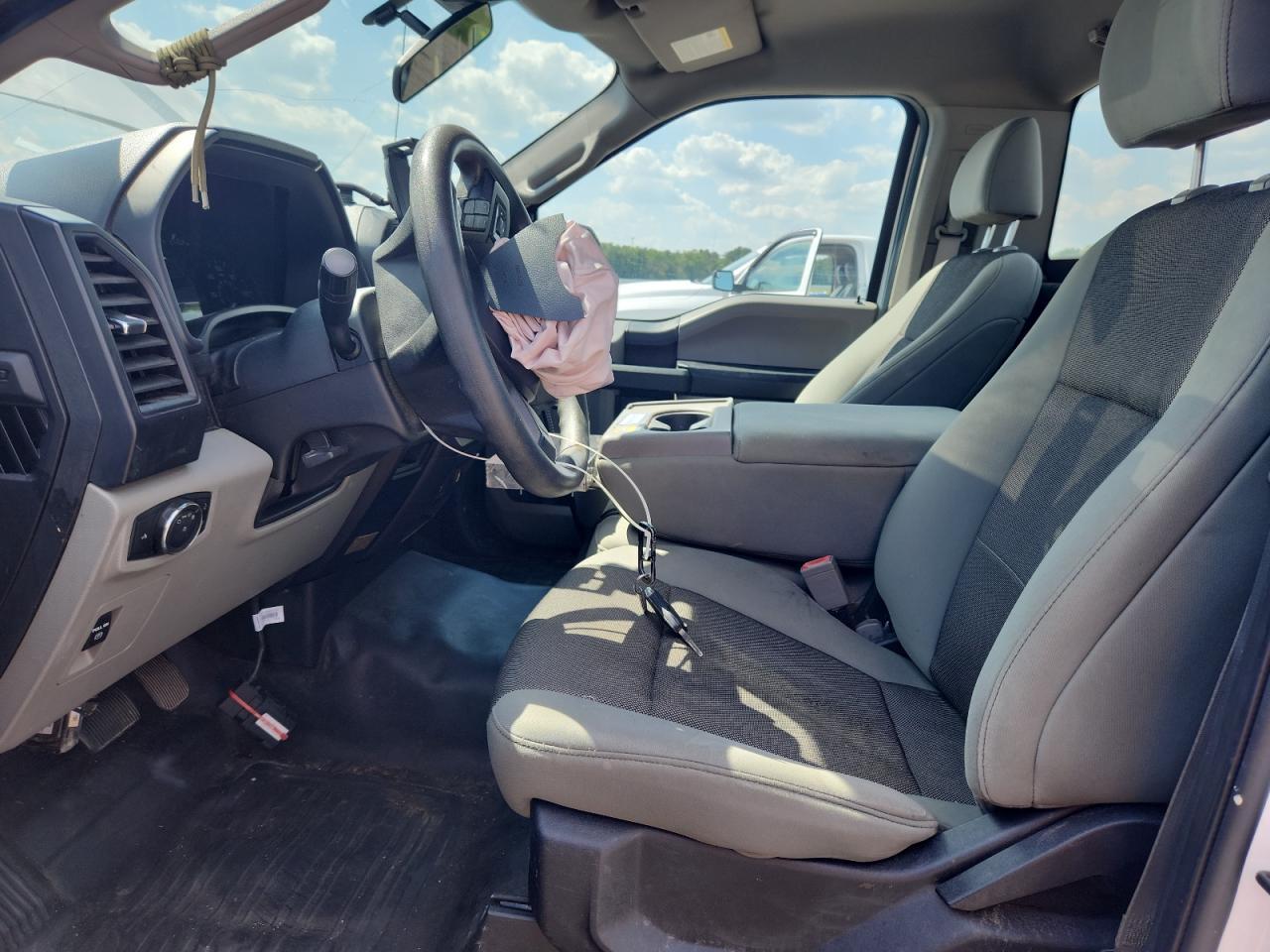 2020 Ford F150 - Image 7