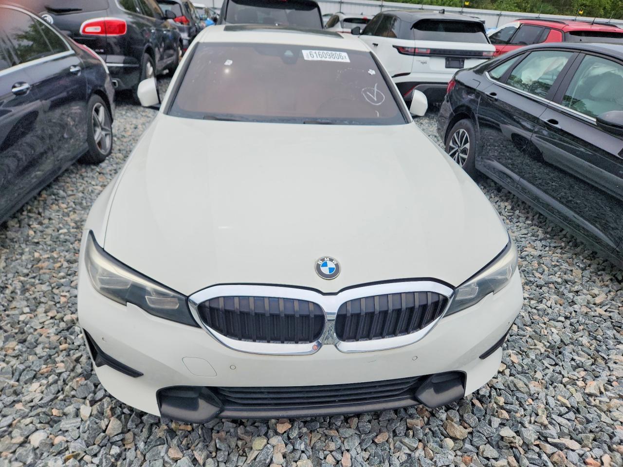 2019 BMW 330I - Фото 5