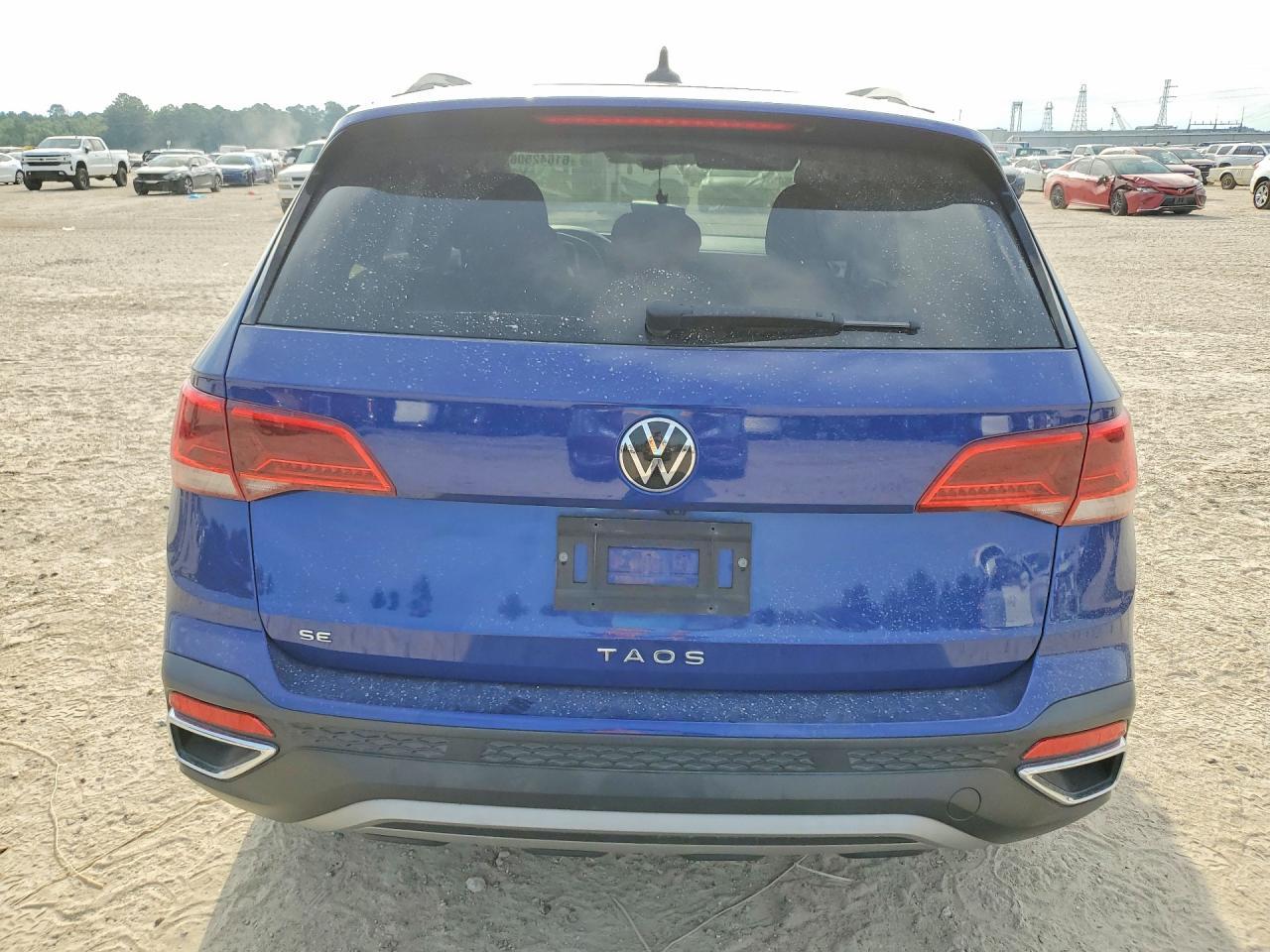 2024 Volkswagen Taos Se - Фото 6