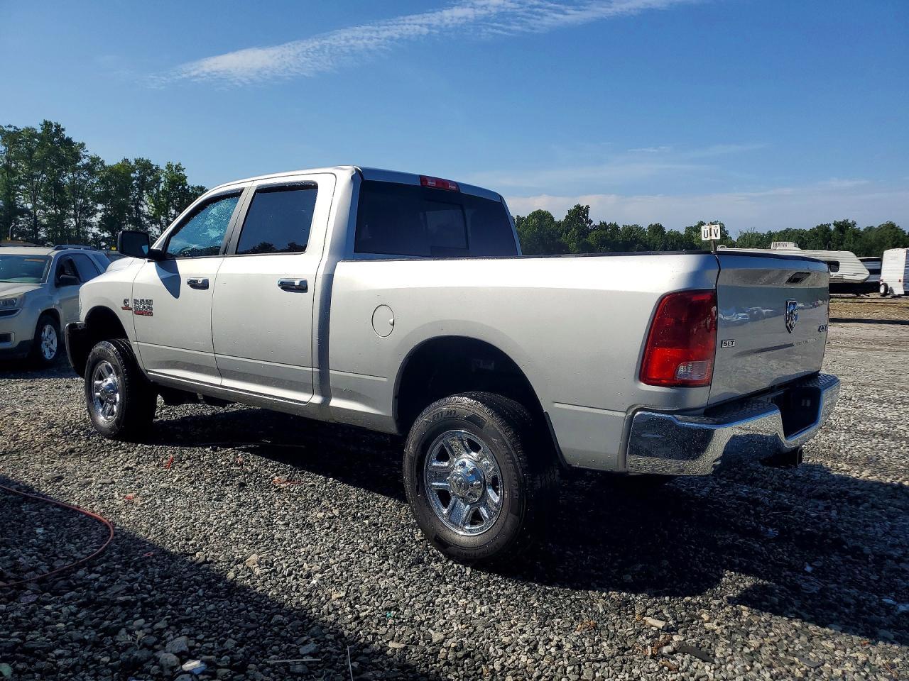 2016 Ram 2500 Slt - Фото 2