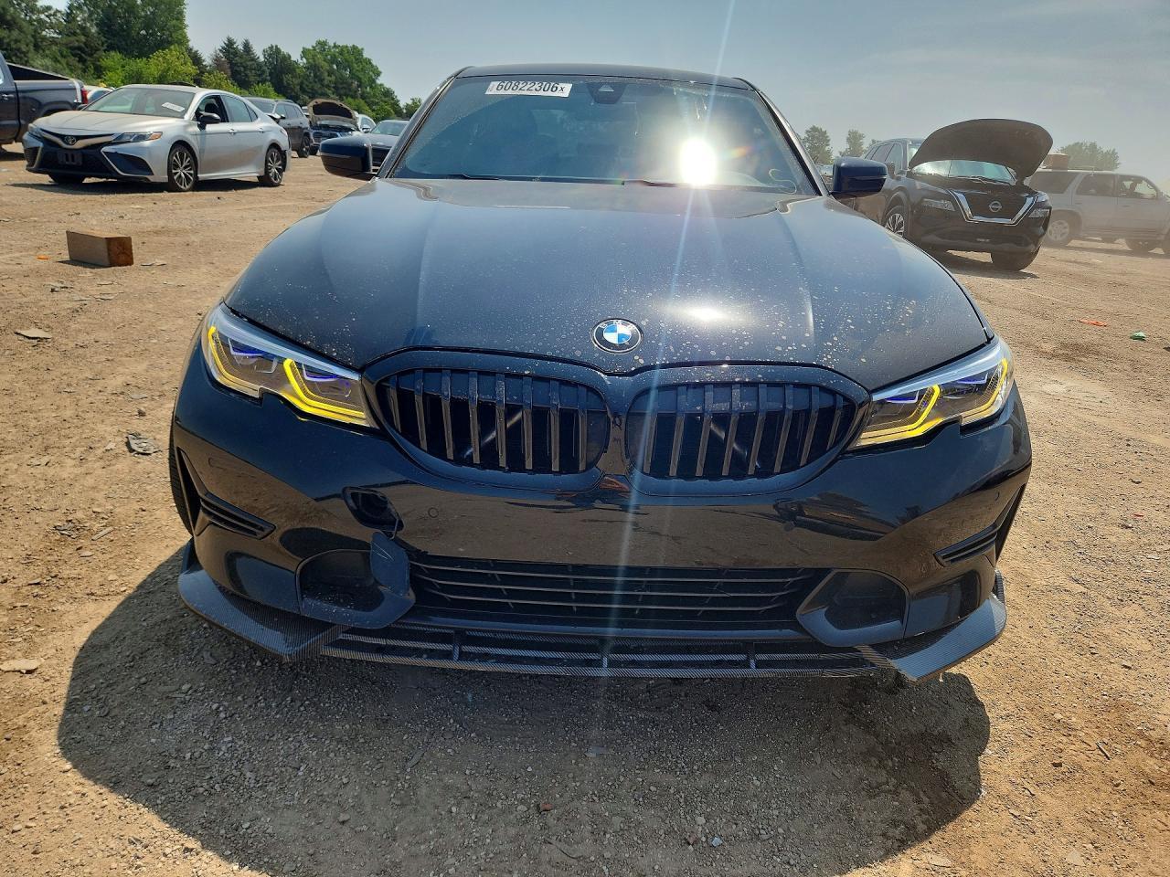 2020 BMW 330Xi - Фото 5