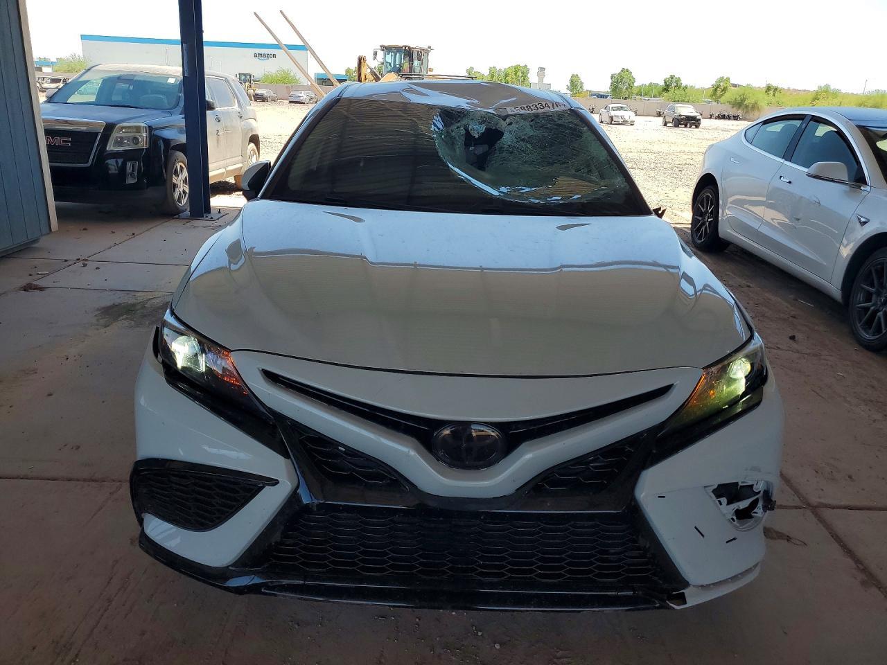 2023 Toyota Camry Se - Фото 5