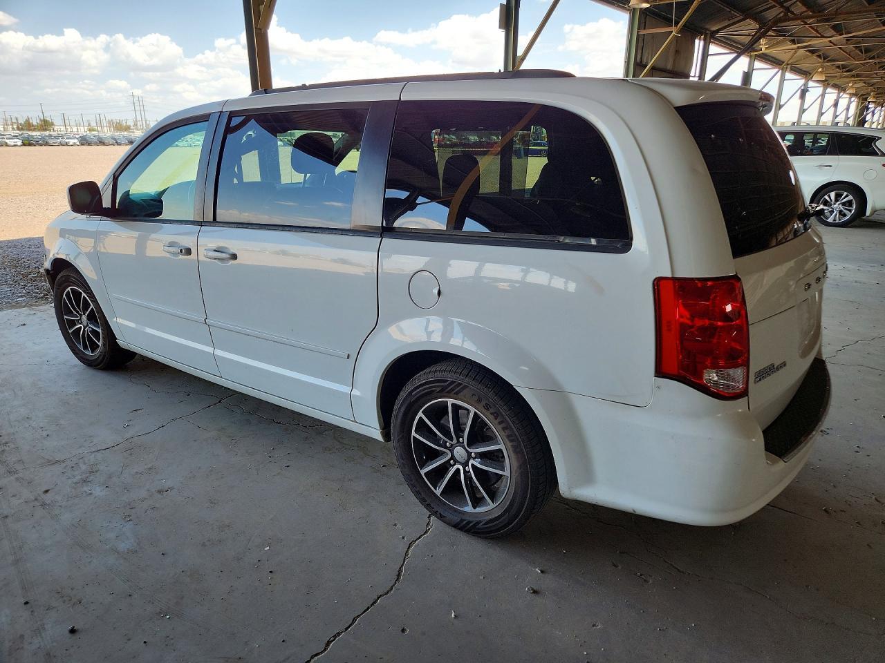 2017 Dodge Grand Caravan Gt - Фото 2