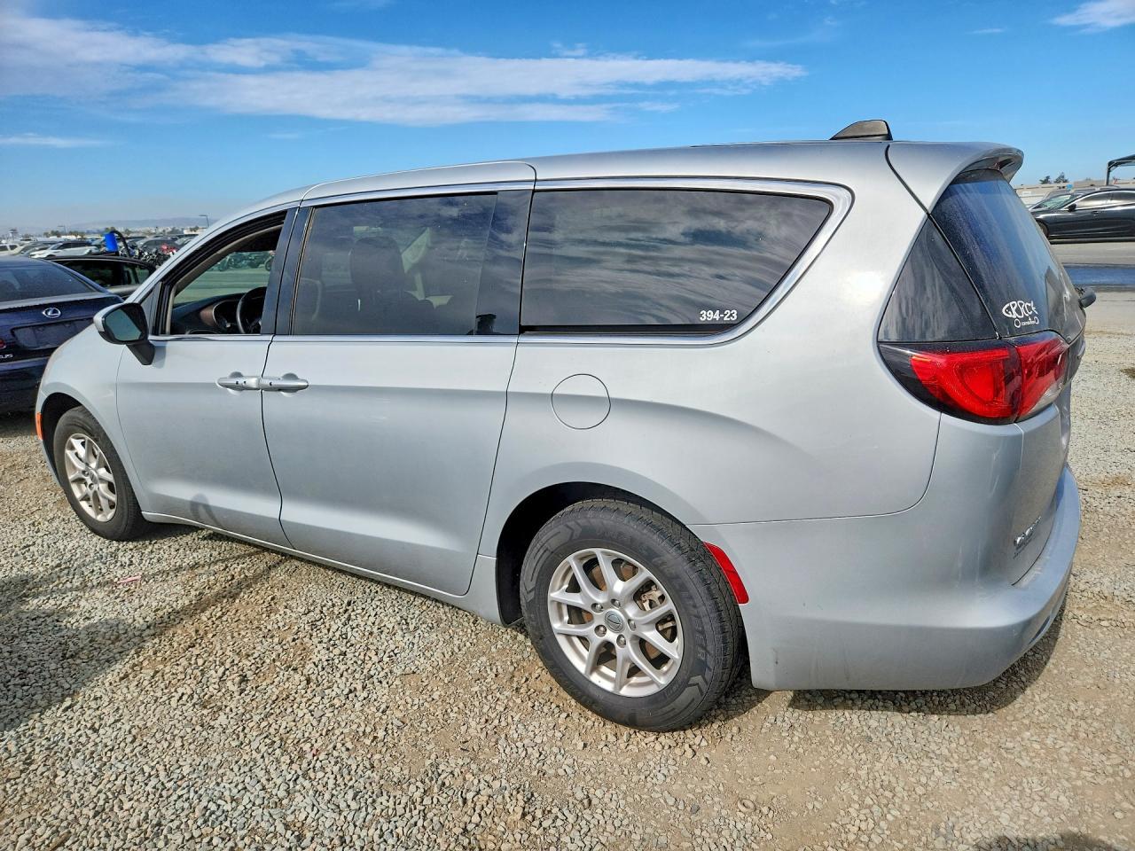 2023 Chrysler Voyager Lx - Image 2