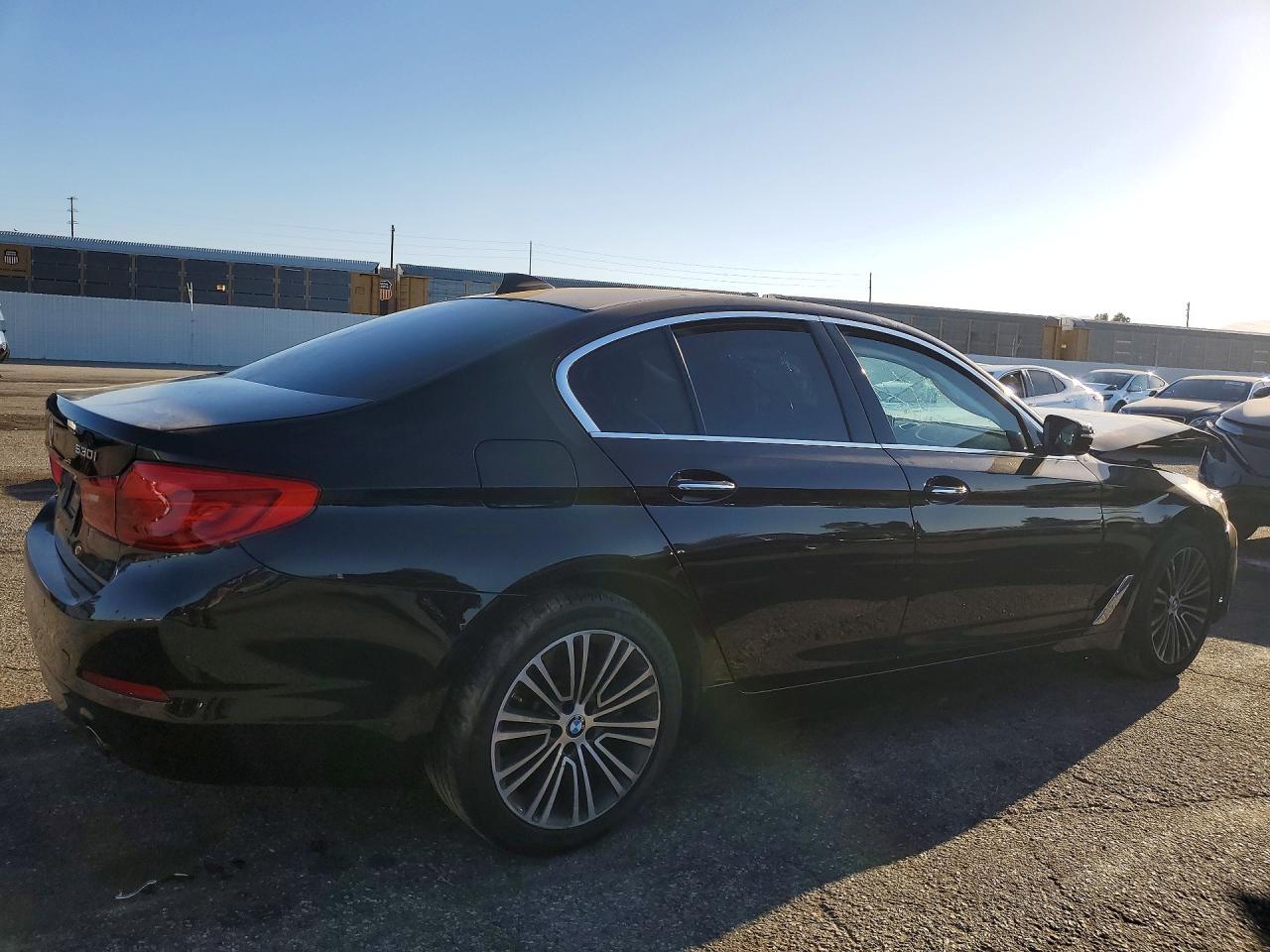 2018 BMW 530 I - Image 3