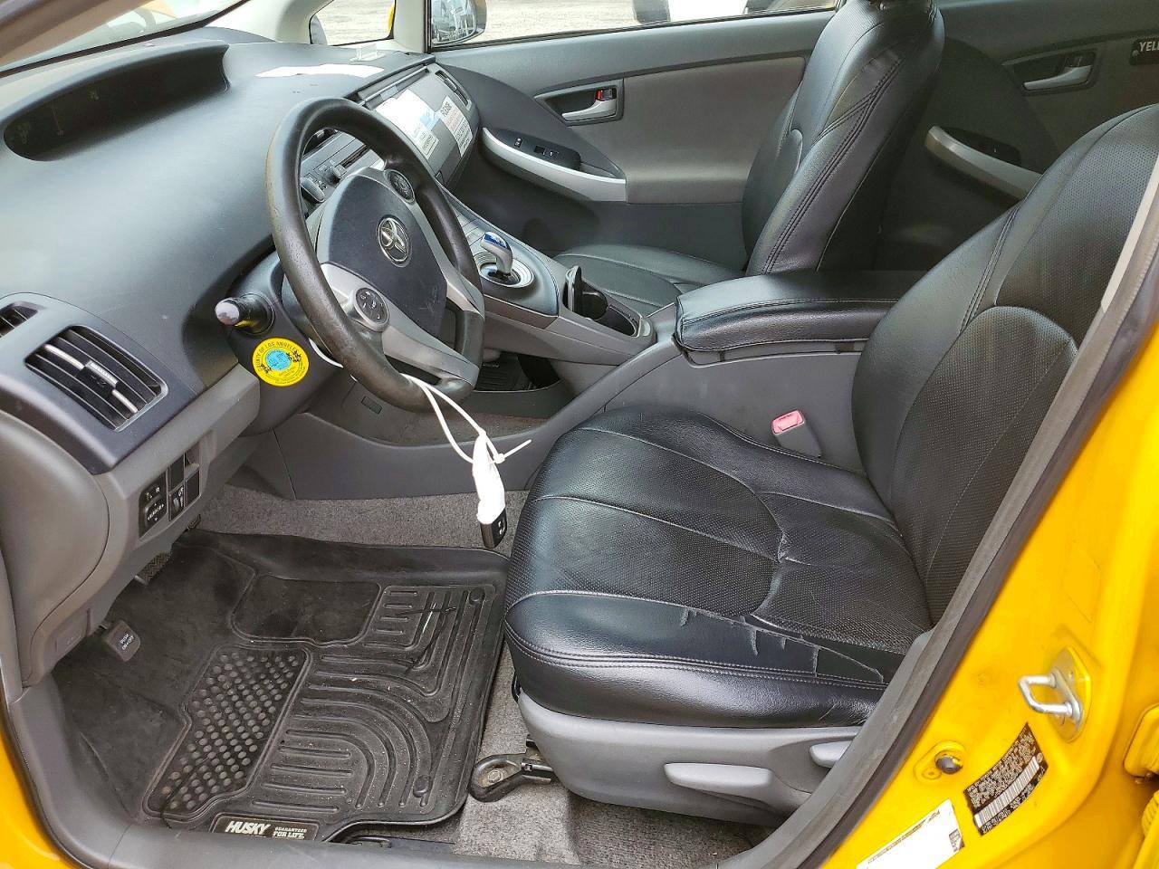 2011 Toyota Prius Two - Фото 7