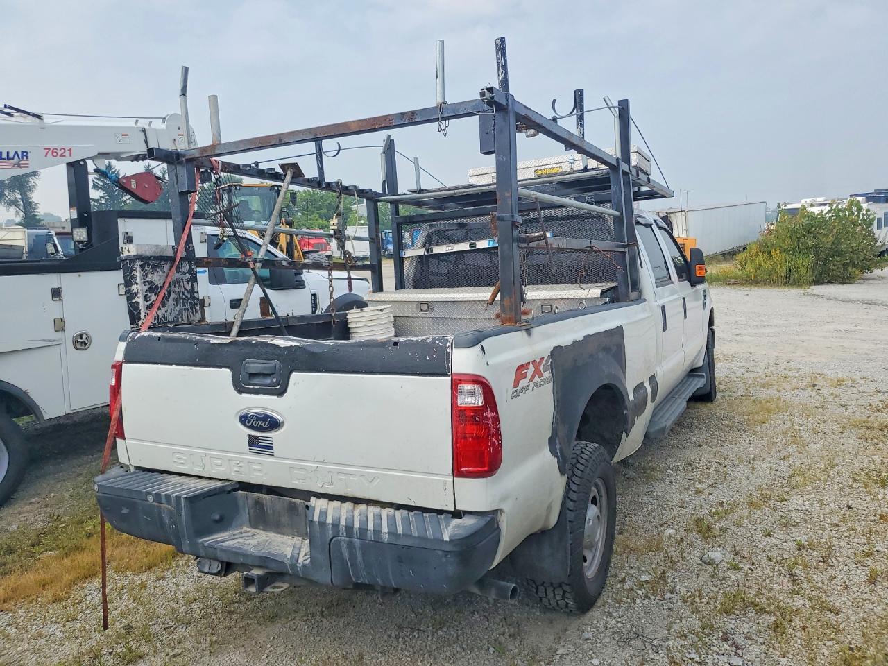 2010 Ford F350 Super Duty - Image 3