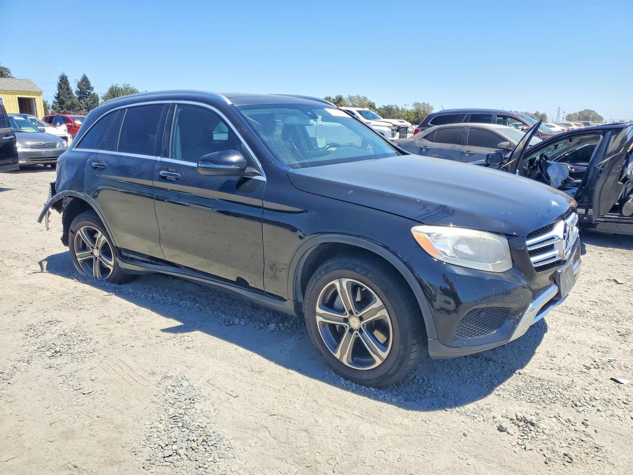 2016 Mercedes-Benz Glc 300 4Matic - Image 4