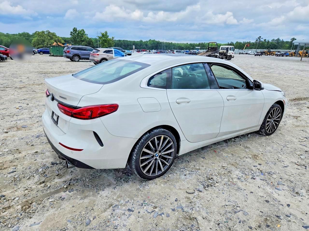 2021 BMW 228Xi - Фото 3